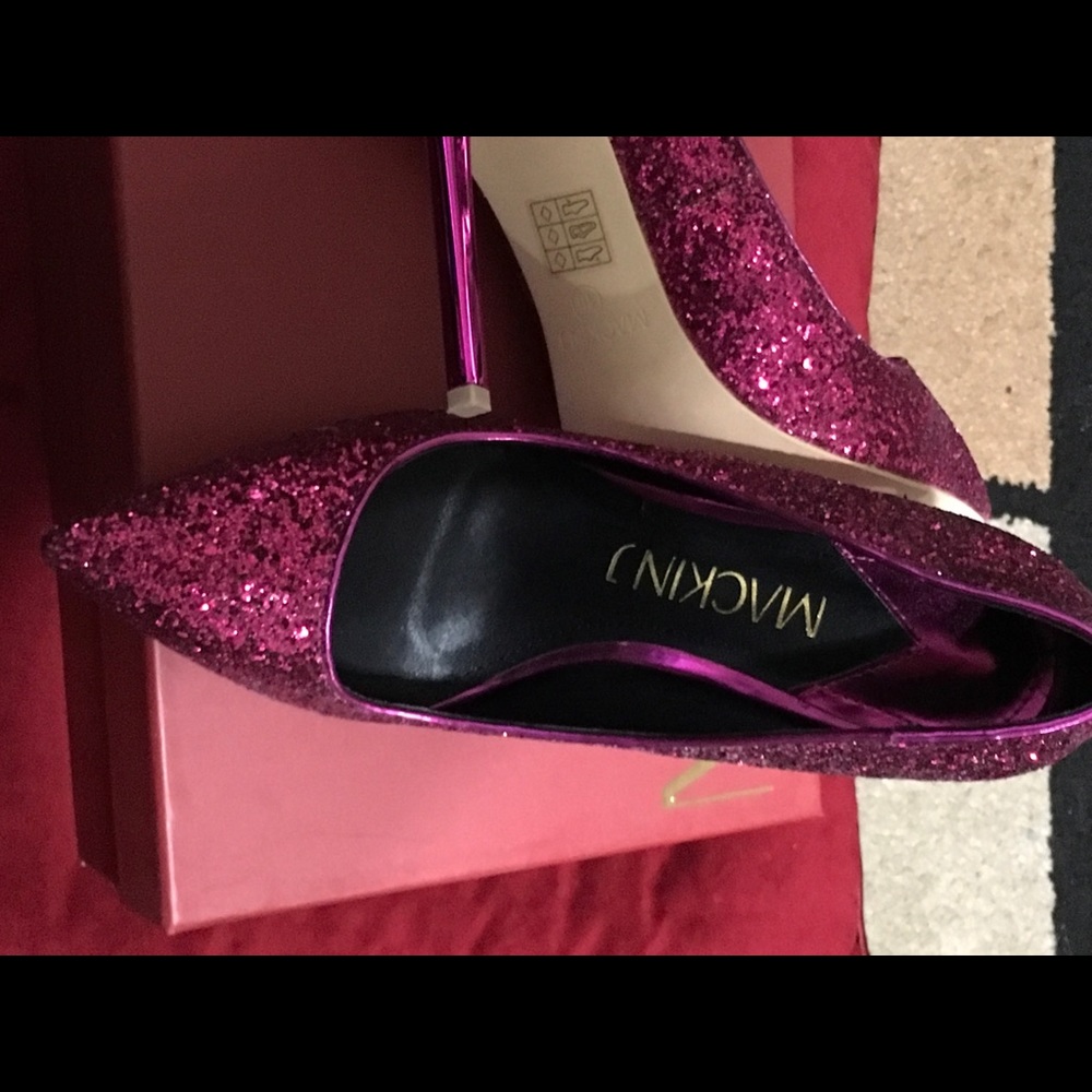 Ladies Fuchsia Glitter Pump - Picture 7 of 7